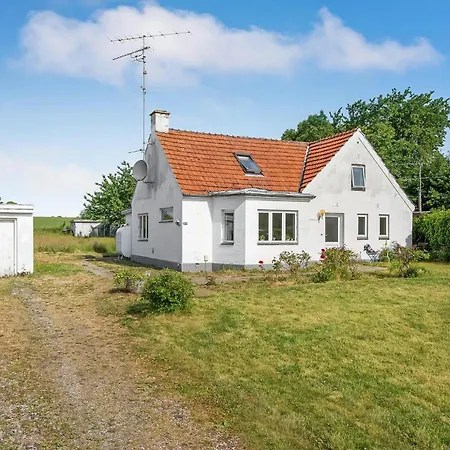 2 Bedroom Stunning In Skarup Fyn Vakantiehuis Abyskov